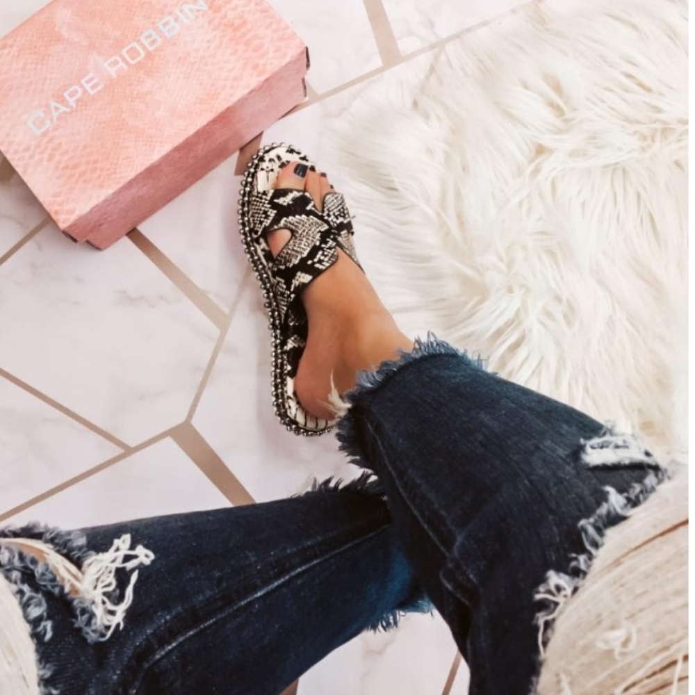 Cape Robbin RUSH Flat Slides Sandals Snake Color